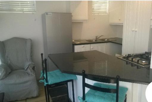 4 Duke Street Flat#1 Apartment มอสเซิลเบย์ ภายนอก รูปภาพ